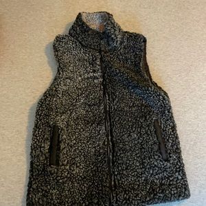 Simply southern Sherpa Vest